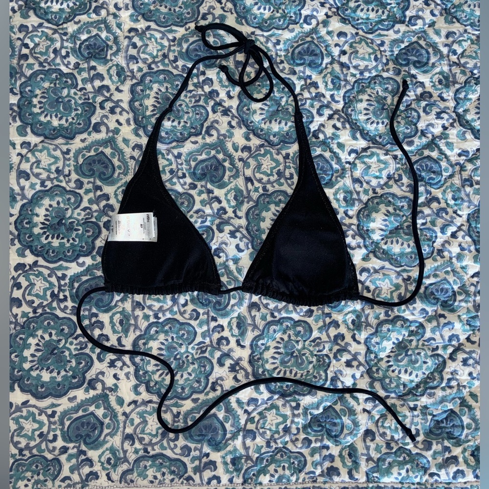 H&M Black Bikini Top with Hummingbird and Flower Embroidery and Sequins - Picture 5 of 6